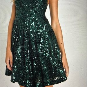 Lulu’s Moonlit Love Emerald Green Sequin Skater Mini Dress large